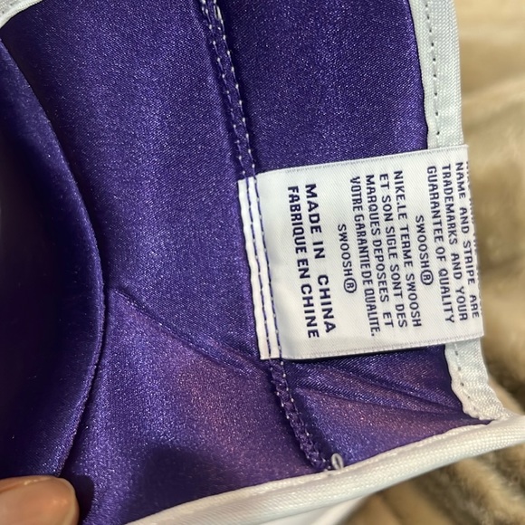 NIB - Air Jordan 1 High OG - Size 11 - Picture 8 of 12